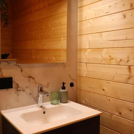 Luxe Houten Boshuis Retreat Met Prive Werkruimte Meijel