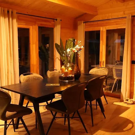 Luxe Houten Boshuis Retreat Met Prive Werkruimte * Meijel