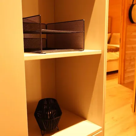 Vakantiehuis Luxe Houten Boshuis Retreat Met Prive Werkruimte *