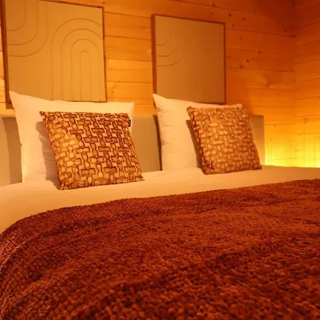Luxe Houten Boshuis Retreat Met Prive Werkruimte Vakantiehuis Meijel